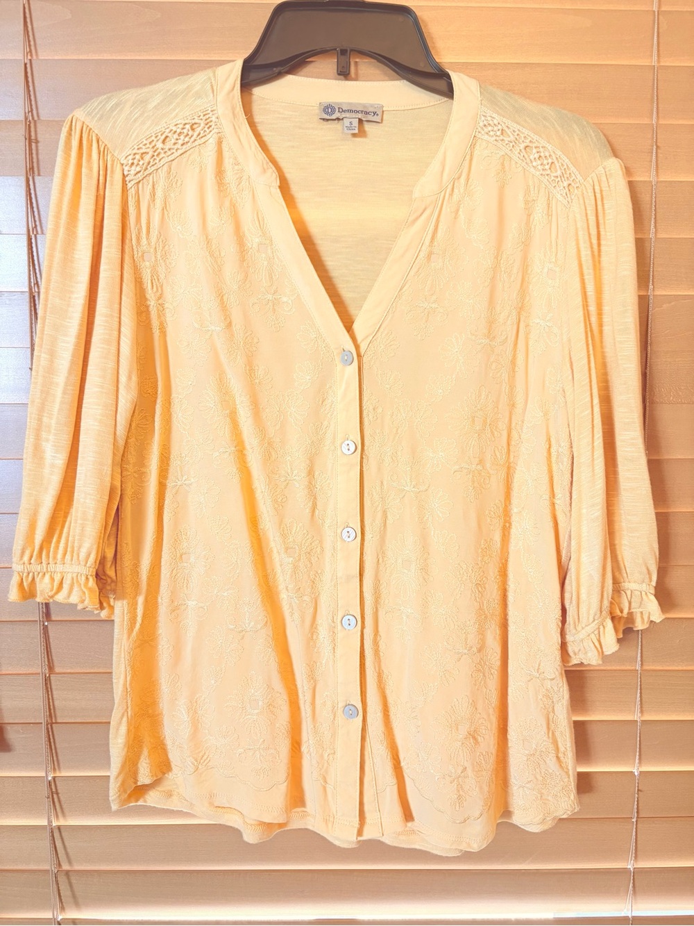 Democracy Yellow Embroidered Button-Down Women's Top size Small